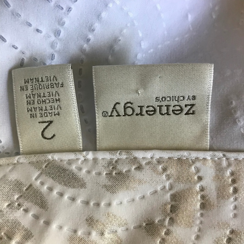 Zenergy Sleeveless Full Zip White Jacket - Picture 5 of 7